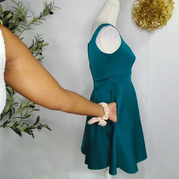Alya Women's Button Front A- Line Green Short Sleeveless Dress Size XS - Picture 5 of 9